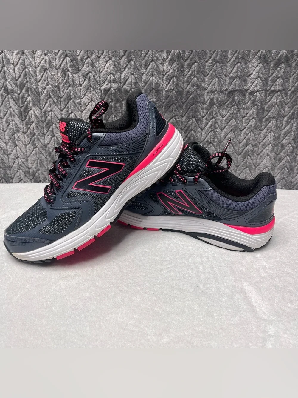 New Balance 560v7 Women's Running Shoes Size 5 Dark Grey Pink W560LG7 Tech Mesh
